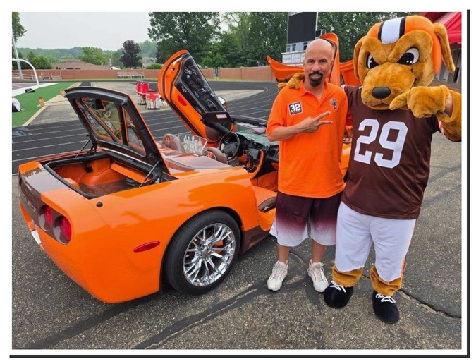 Ray, JB & the Browns community