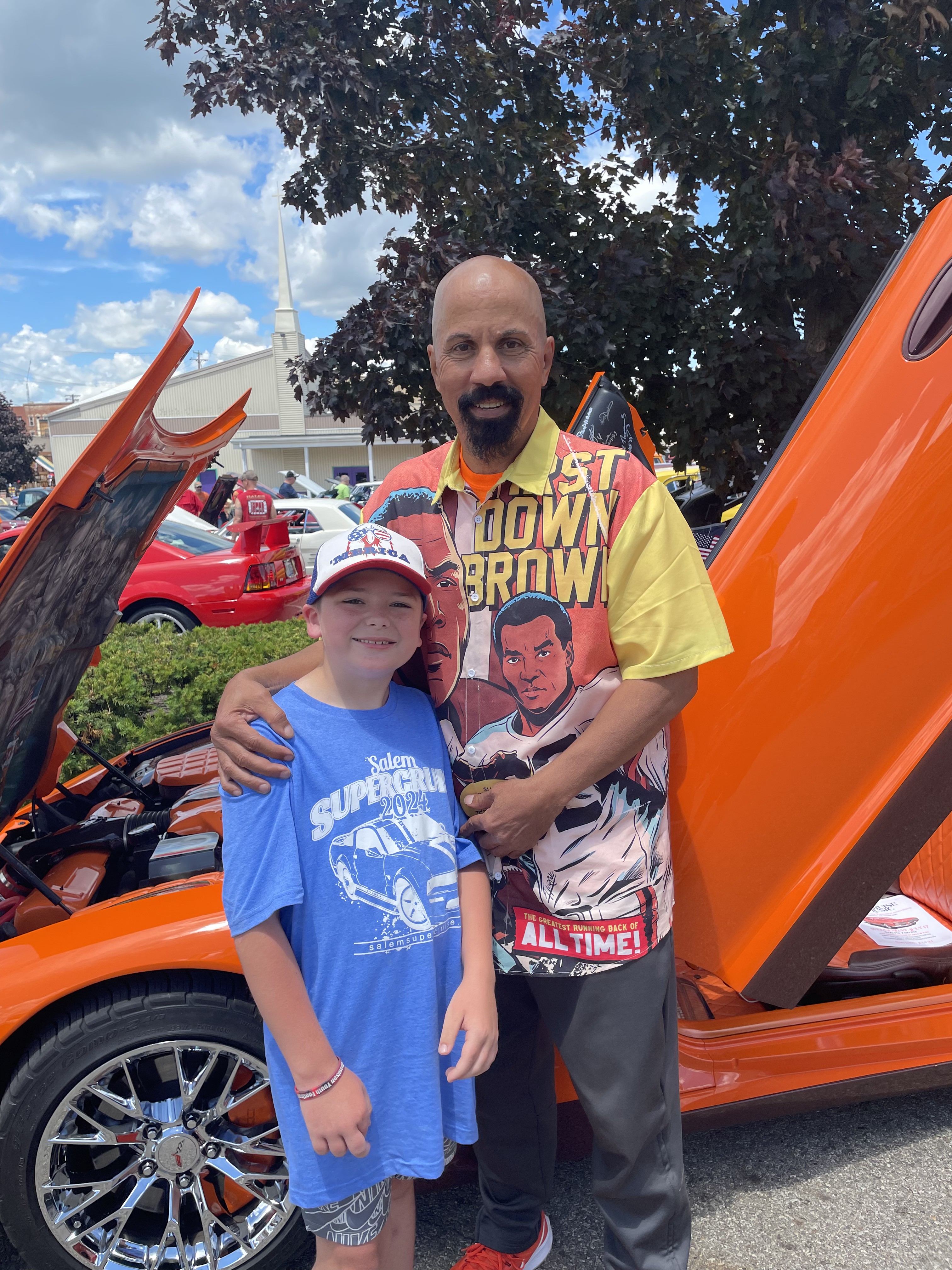 A young fan repping Salem Supercruise with Ray